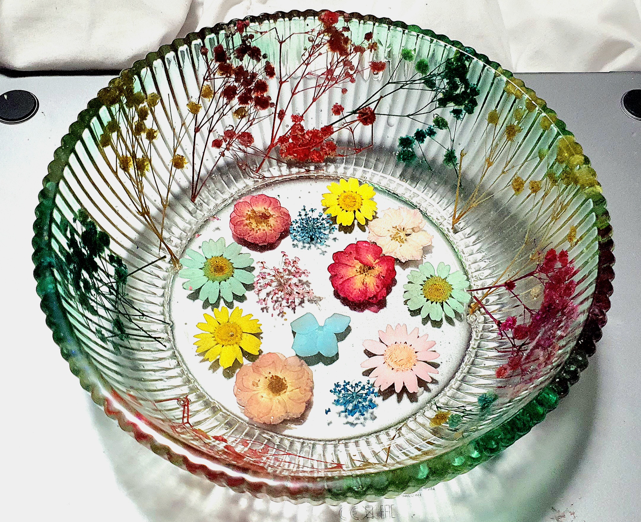 Decorative Glass Bowl with Pressed Flowers