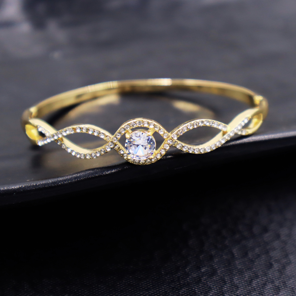 Elegant Gold Plated Anti-Tarnish Zircon Bracelet (Free Size)