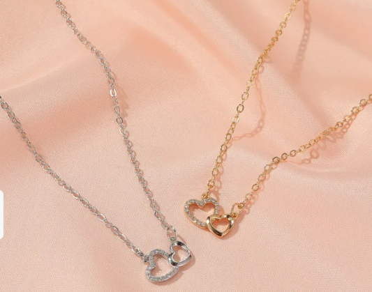 Elegant Zircon Heart Pendant 