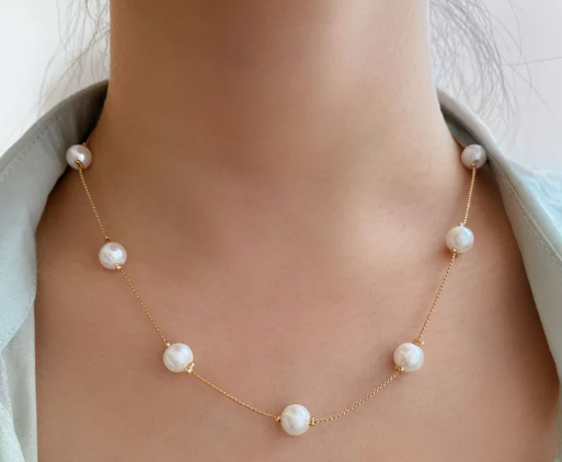 Latest Fashion Pearl Necklace