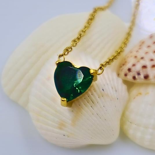 Heart-shaped Emerald Necklace