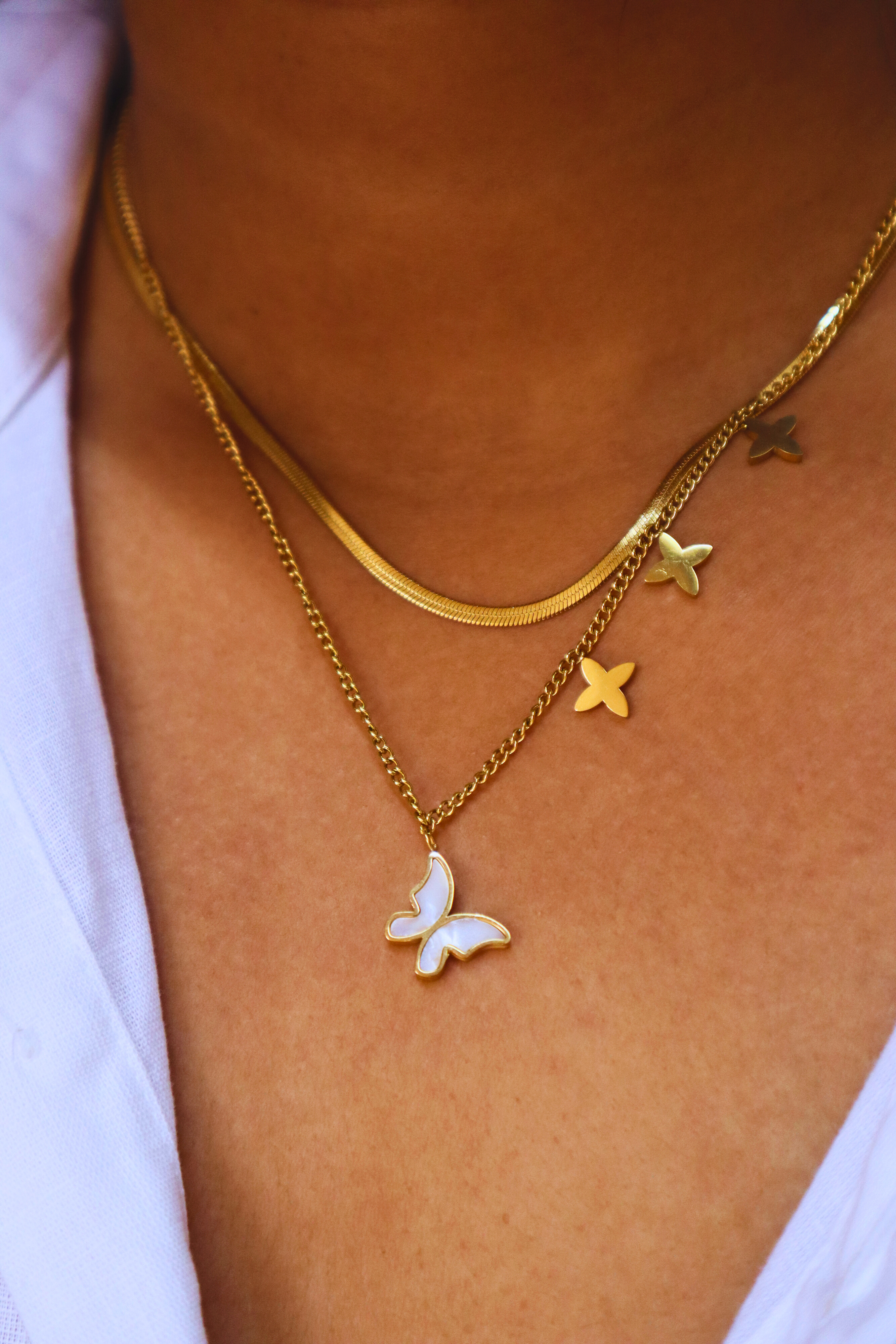 Elegant Gold Necklaces