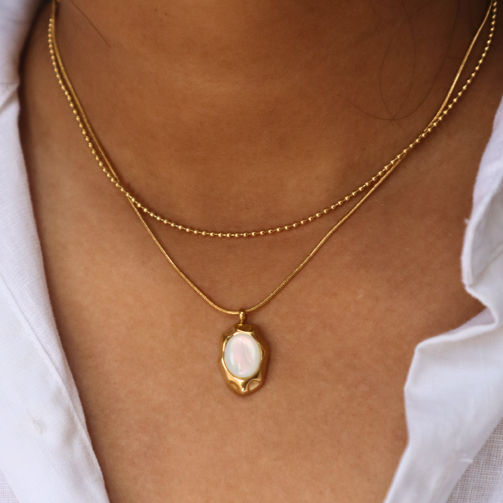 Elegant Retro Multi-layered Pendant Necklace