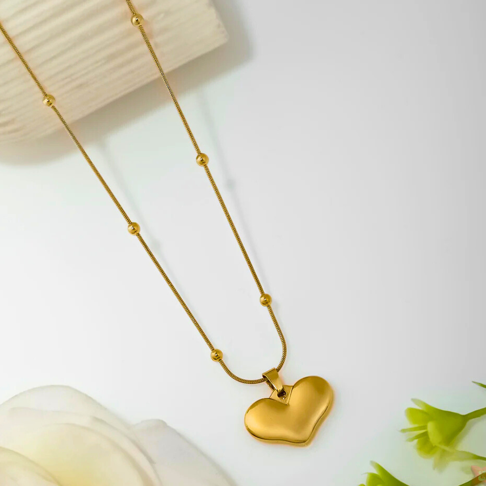 Gold Heart Pendant Necklace