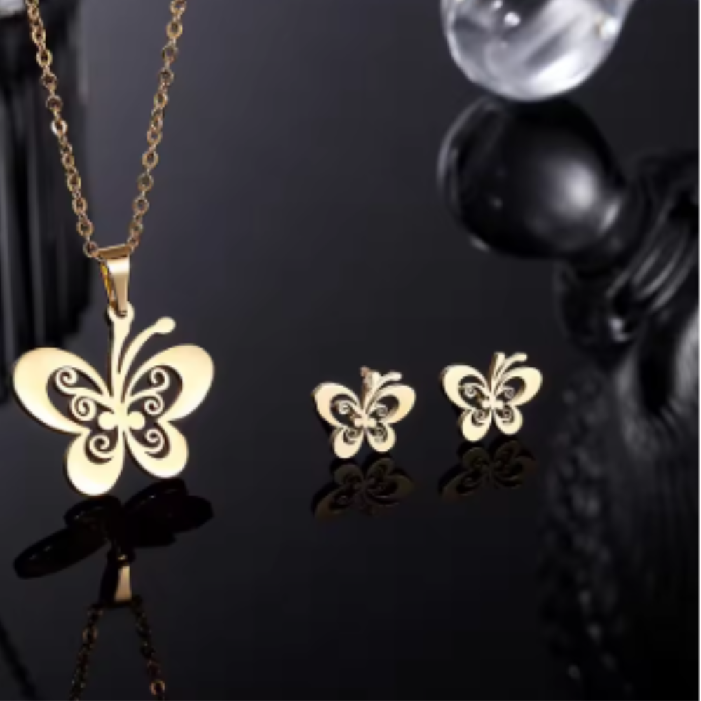 Elegant Butterfly Pendant Necklace at wholesale rate | Wholesale jewelry website India