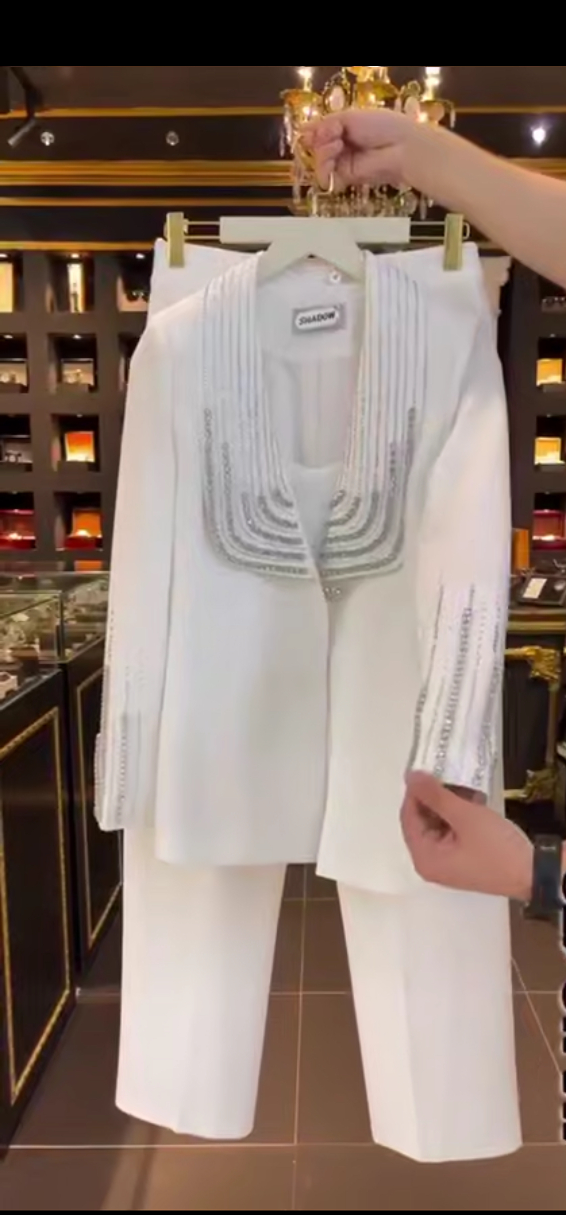 Ensemble blanc élégant