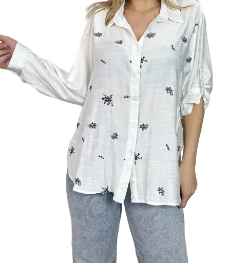 Chemisier blanc avec motifs de papillons