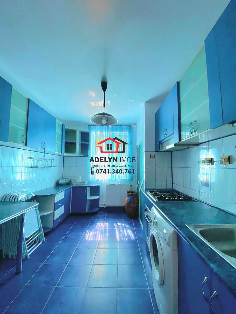 Apartament 3 camere, str. Spitalului