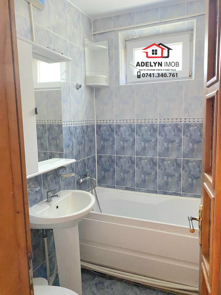 Apartament 3 camere, str. Spitalului