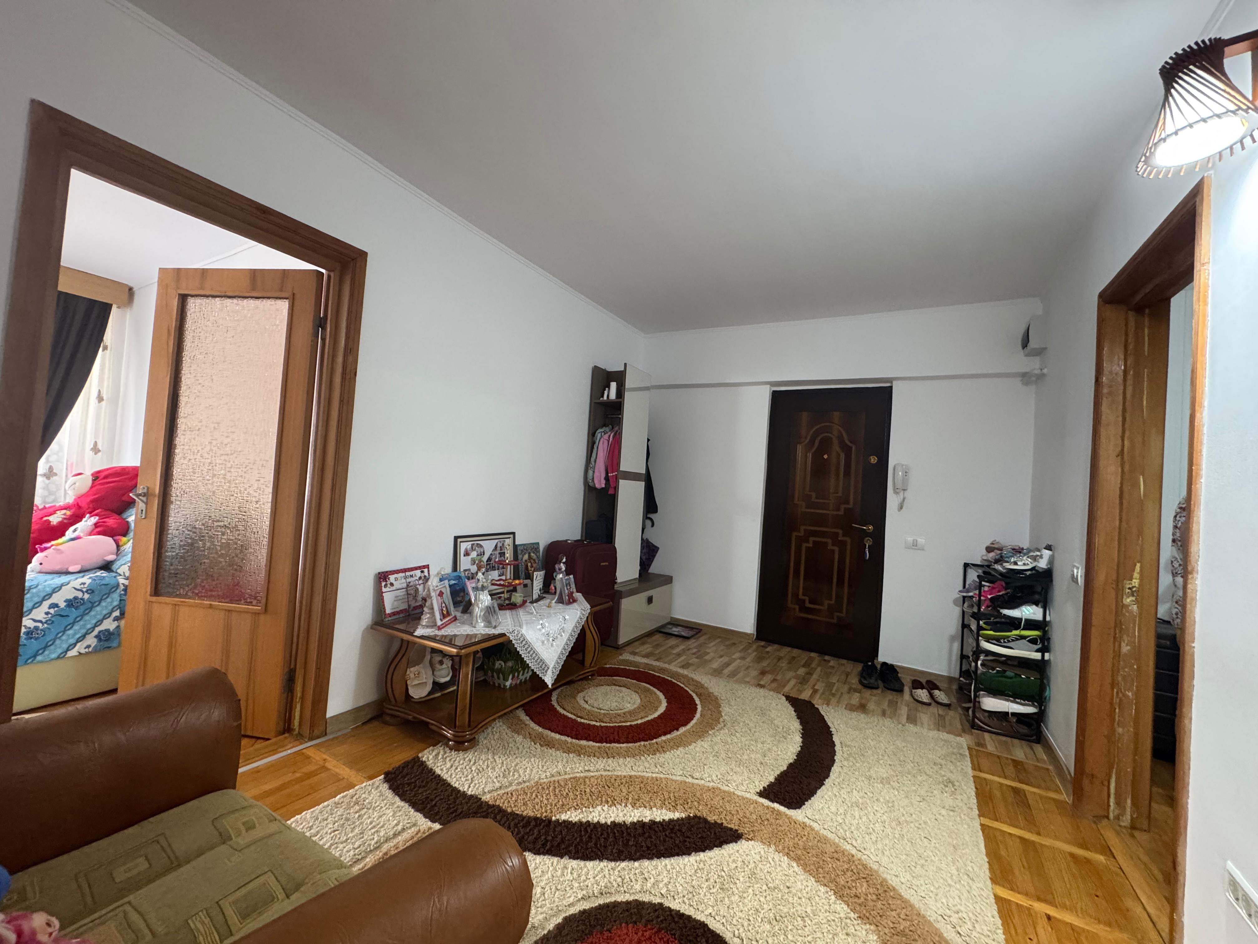 Apartament 2 camere, str. Victoriei