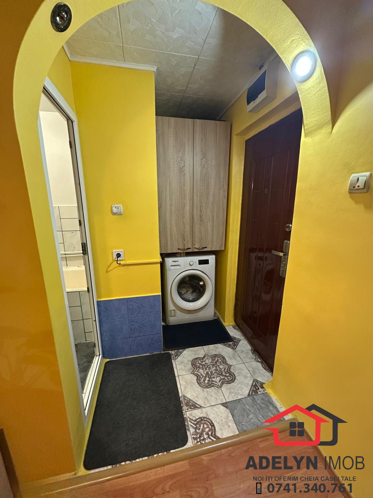 Garsoniera transformat in 3 camere