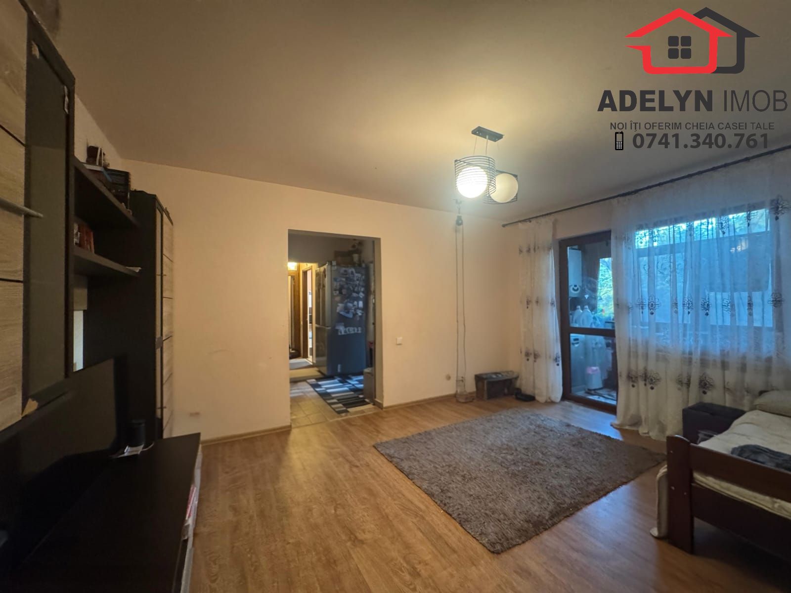 Apartament 3 camere, zona Vest