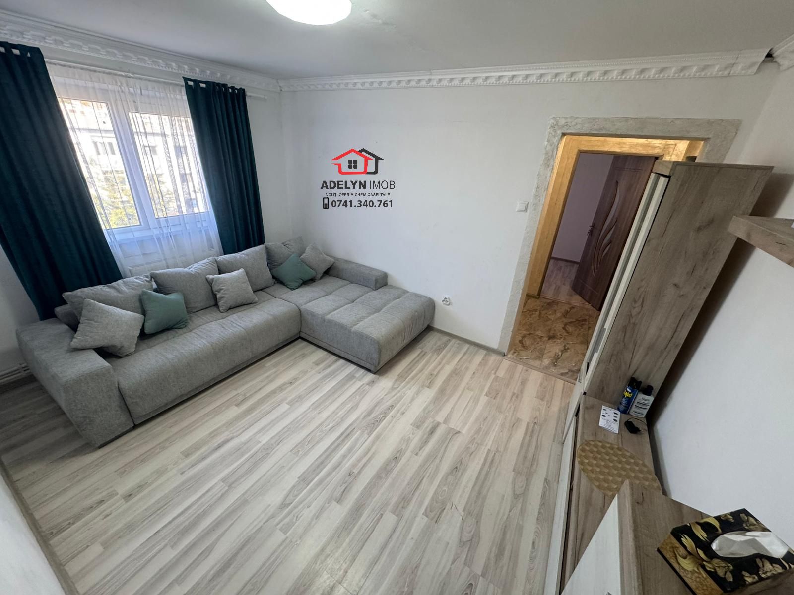 Apartament 3 camere, zona Vest