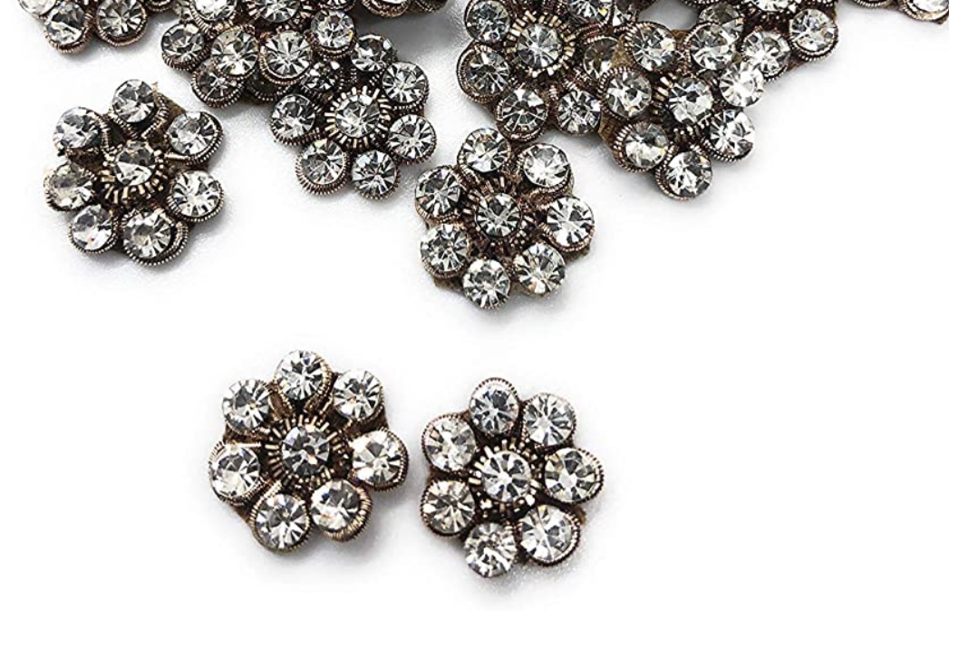 "Hand Embroidered Zardosi Applique Patch – 15x15mm | Antique Gold Dapka & Clear Jarkan Stone"