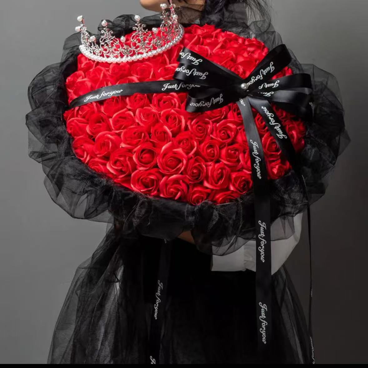 Luxury Rose Bouquet with Crown