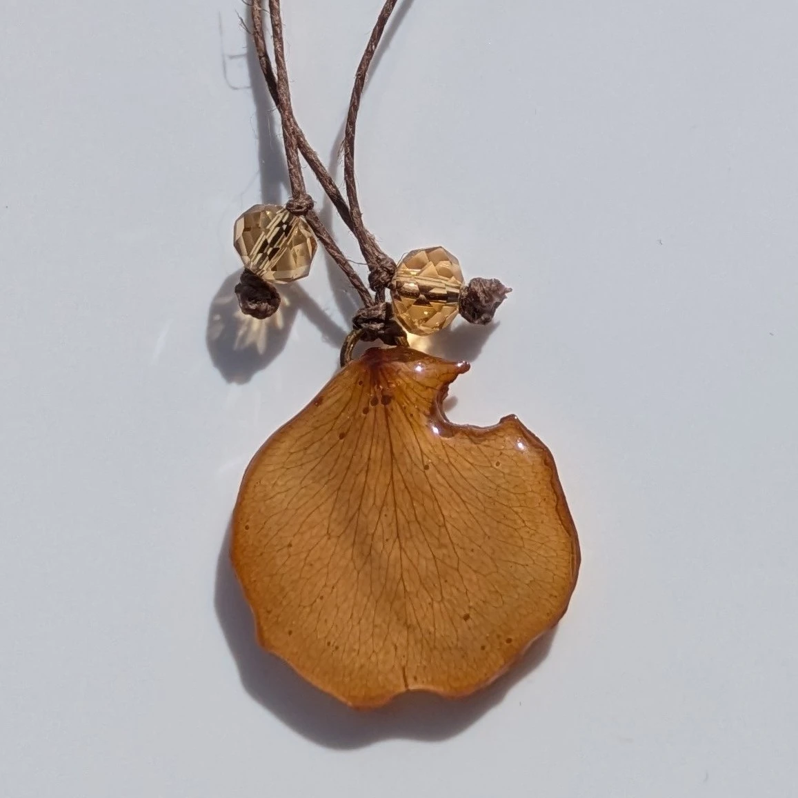 Collier bohème pétale de rose