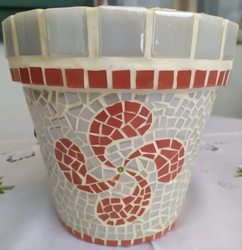 Pot de fleurs en mosaïque "Croix Basque - Lauburu"