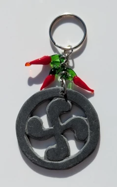 Porte-clés – Bijoux de sac "Croix Basque en ardoise"