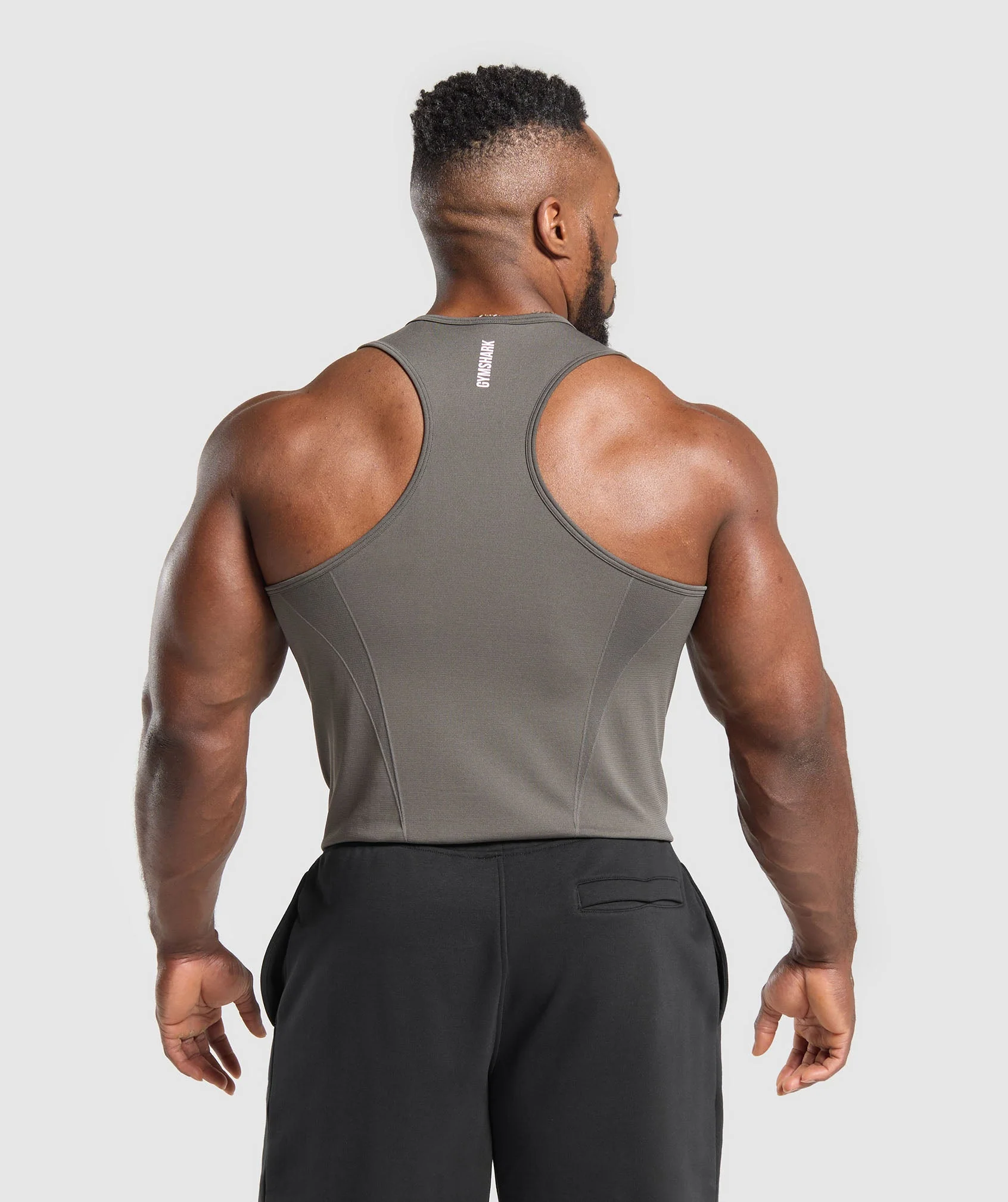 Shadow Seamless Stringer