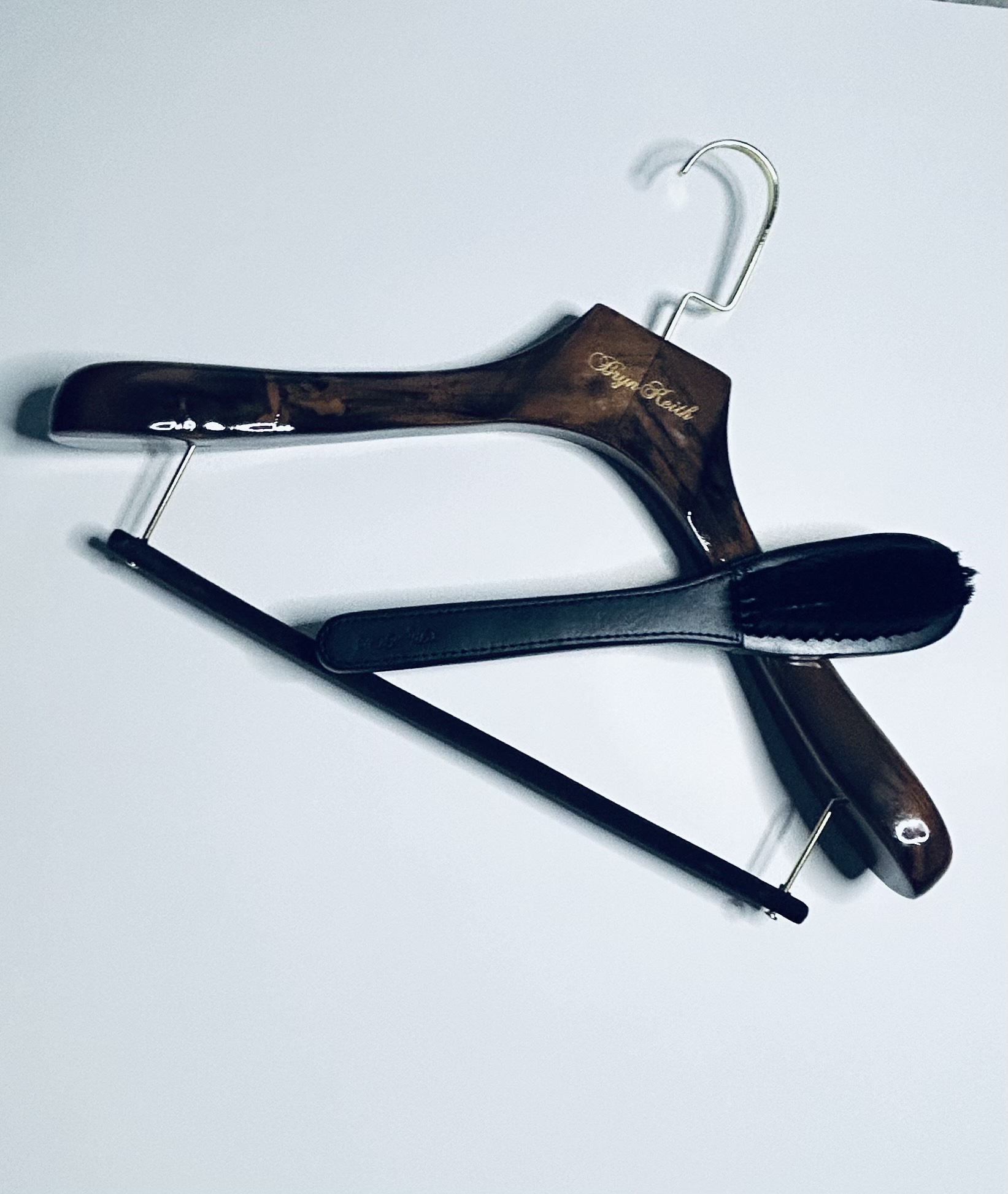 Bryn Keith Luxury Suit & Overcoat Hanger