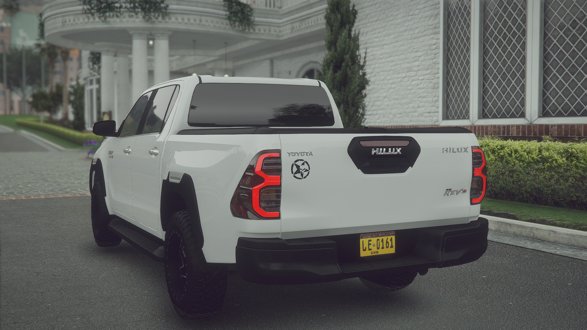 Toyota Hilux Revo v 