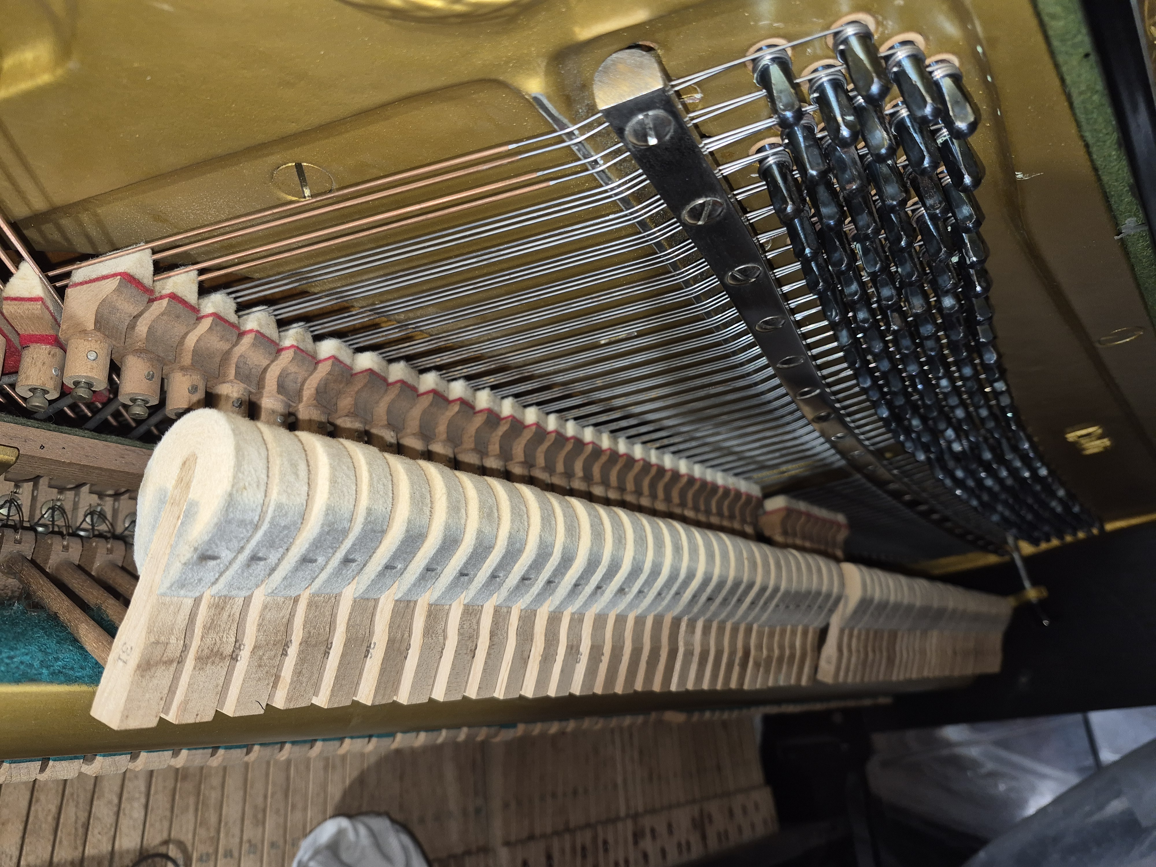 M311 🎹 Yamaha U1 Profesional | El Estándar Global de Excelencia en Pianos Verticales