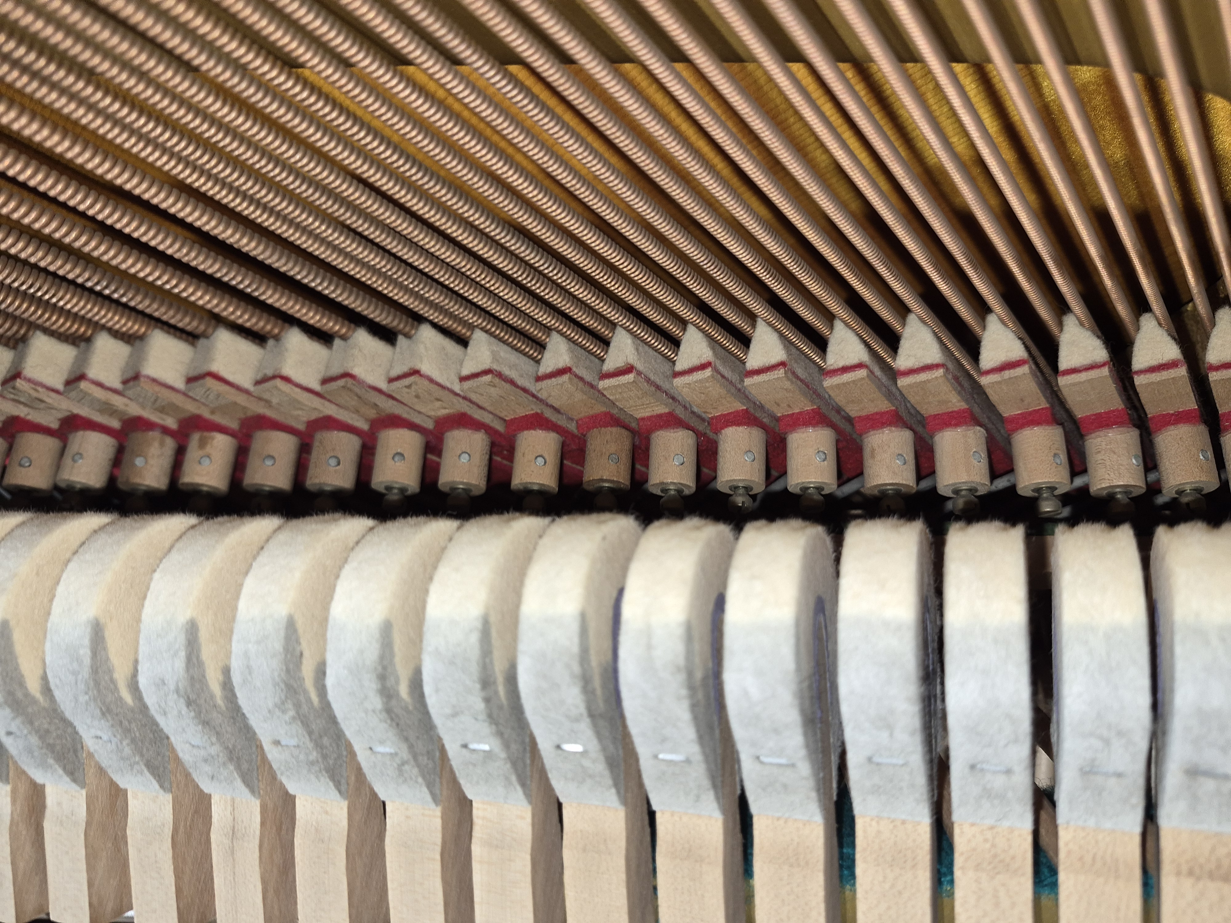 M306  🎹 Yamaha U3 - El Estándar Profesional en Pianos Verticales: 