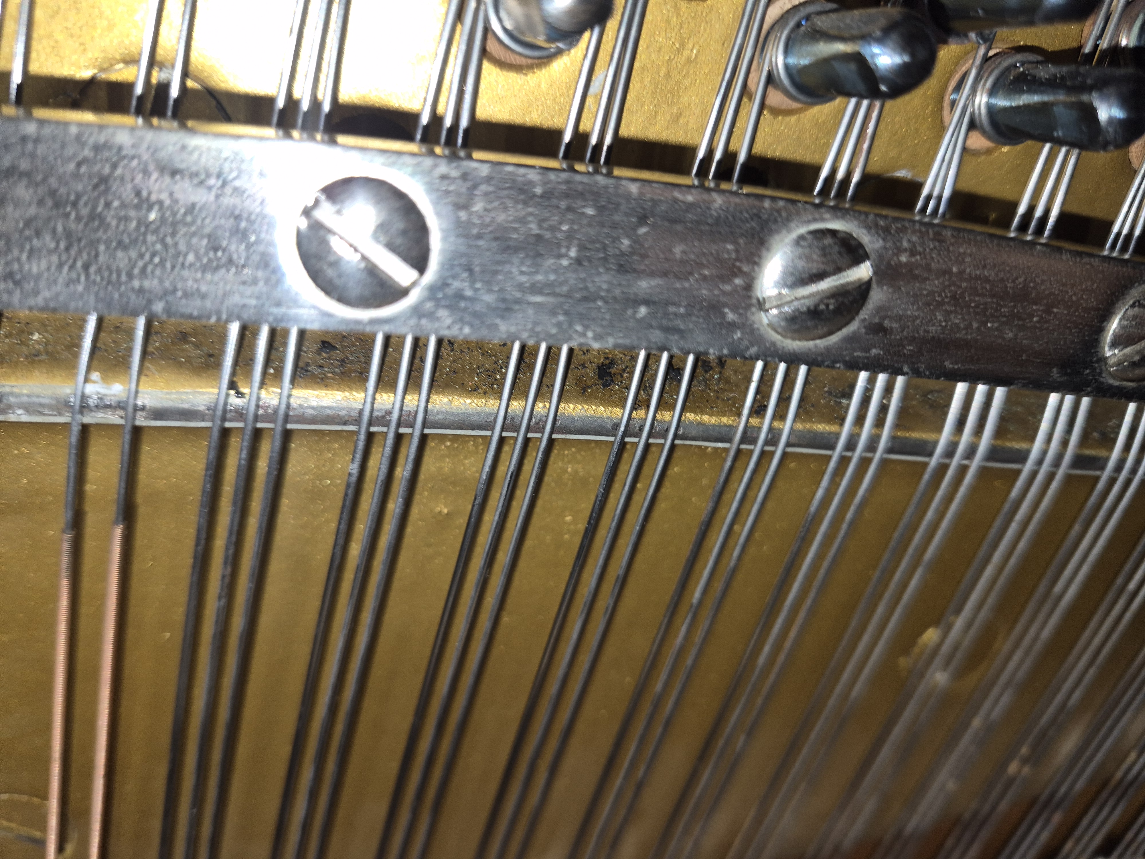 M311 🎹 Yamaha U1 Profesional | El Estándar Global de Excelencia en Pianos Verticales