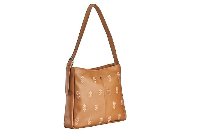FLORAL EMBROIDERED LEATHERETTE HANDBAG.