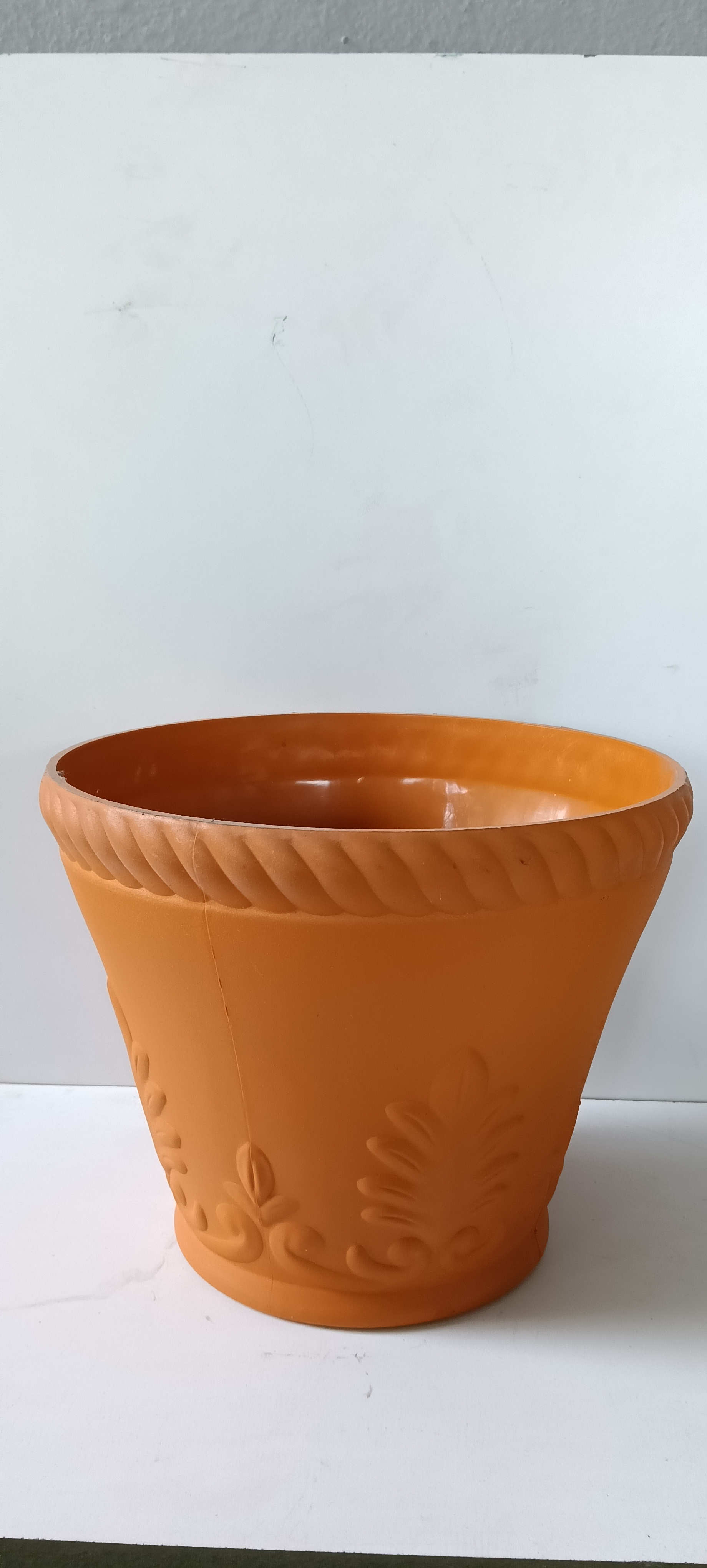 12 inch Decorative Terracotta plastic Pot
