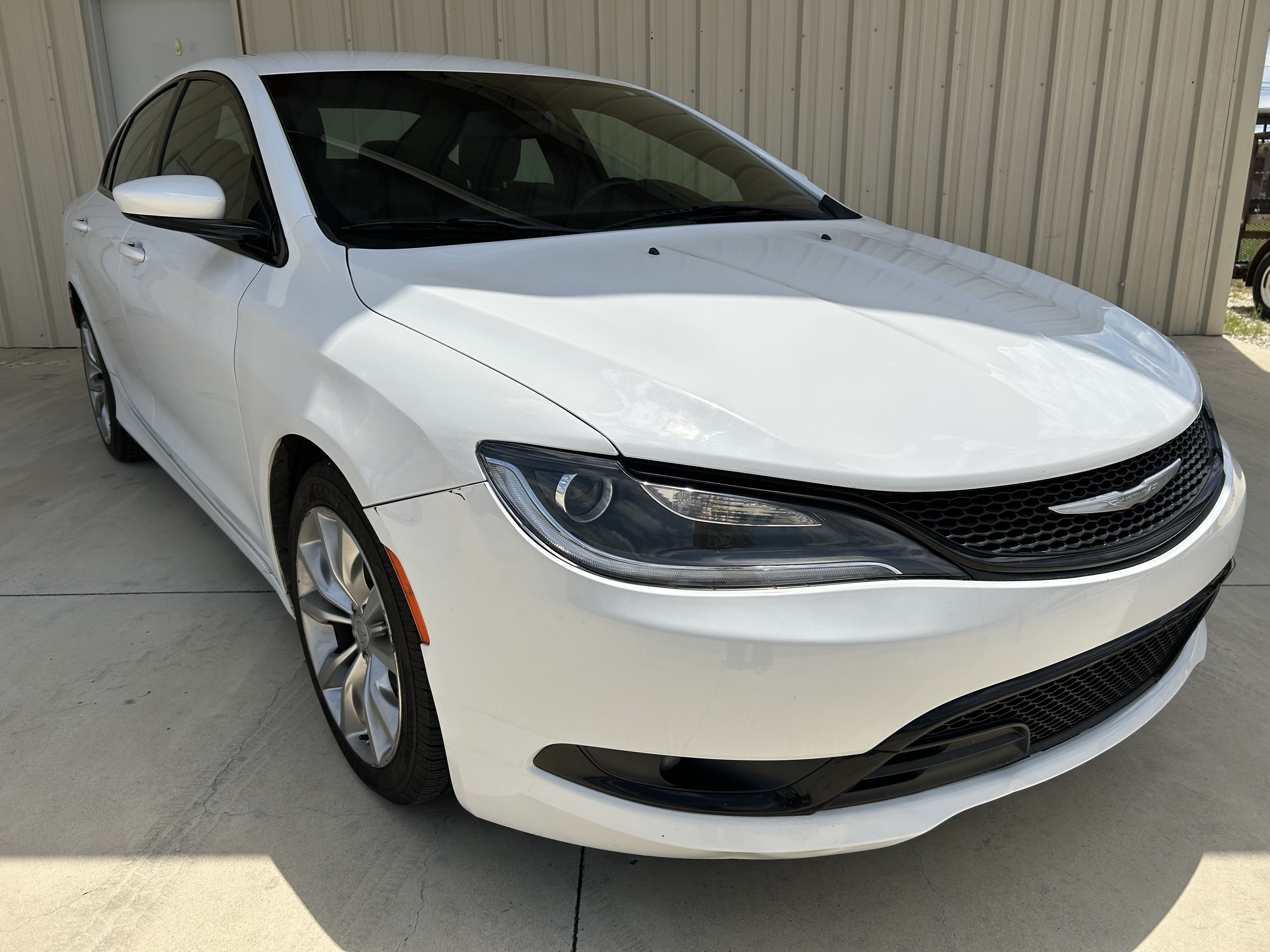 2015 Chrysler 200 S 4D Sedan