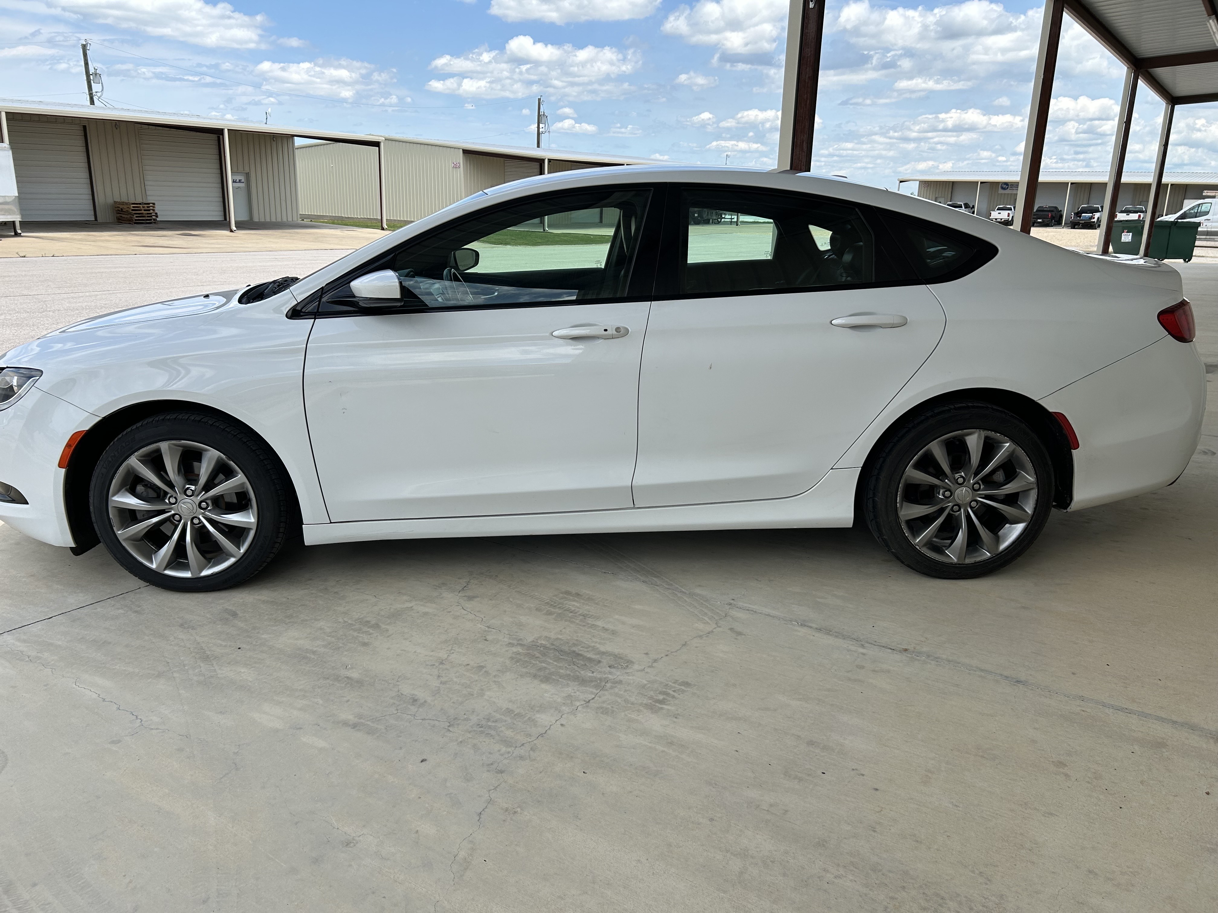2015 Chrysler 200 S 4D Sedan