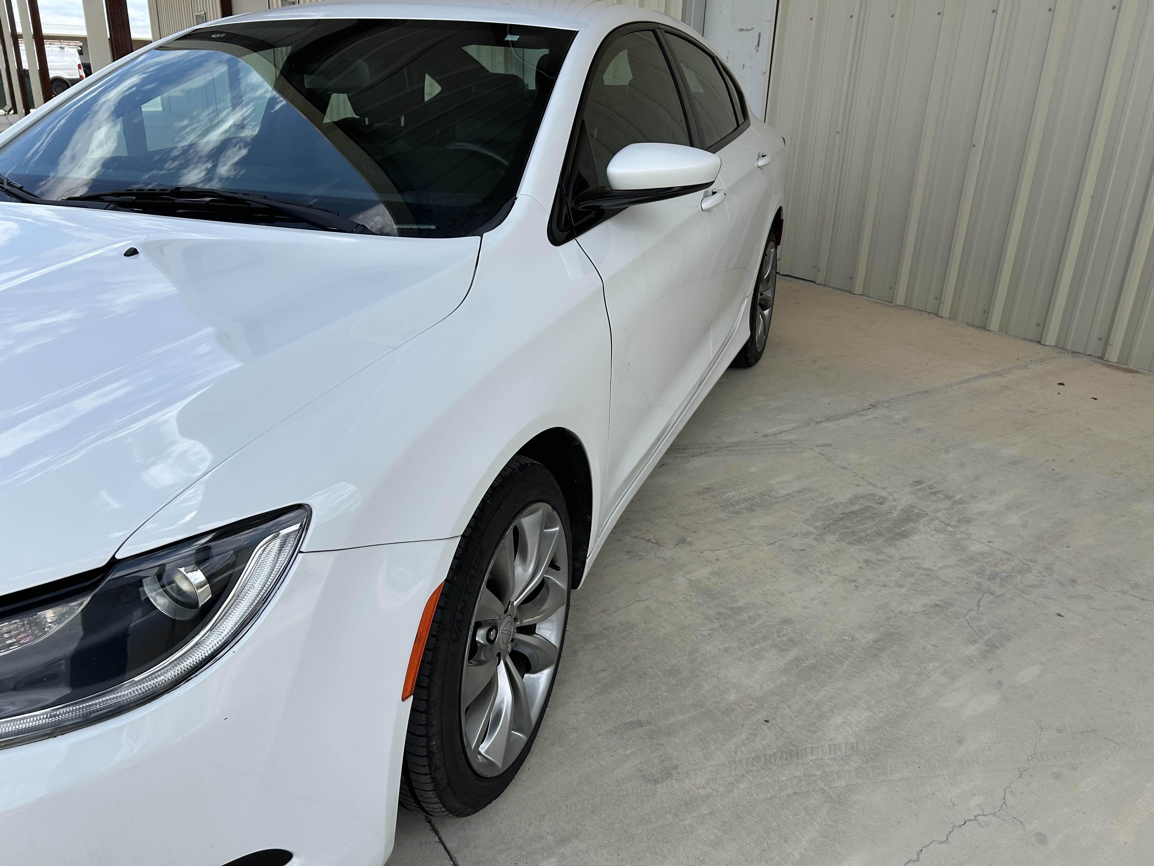 2015 Chrysler 200 S 4D Sedan