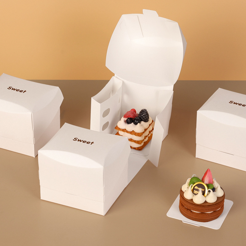 Combo 10 Hộp Đựng Đồ Ngọt Pháp Cao Cấp – Đóng Dấu Vàng Sang Trọng, Phong Cách Âu Châu, Dành Cho Bánh Mousse & Tráng Miệng Mang Đi