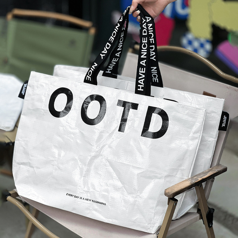 Combo 10 Túi Dệt Da Rắn In Logo – Giải Pháp Quảng Bá Sự Kiện Nổi Bật