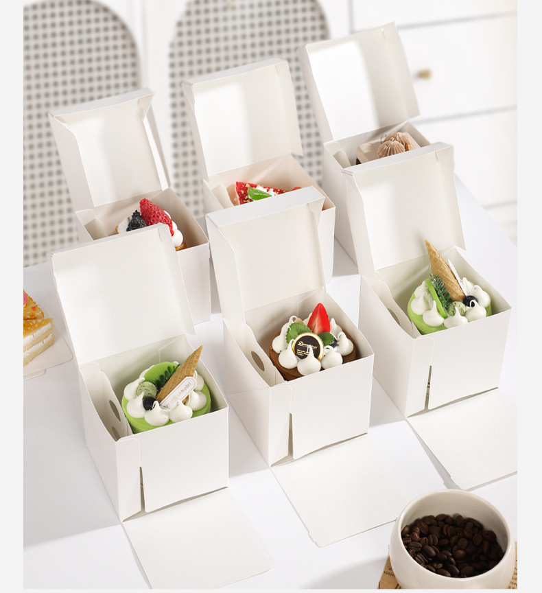 Combo 10 Hộp Đựng Bánh Mini Dập Nổi 2 Inch – Set 3 Hộp Sang Trọng, Tinh Tế