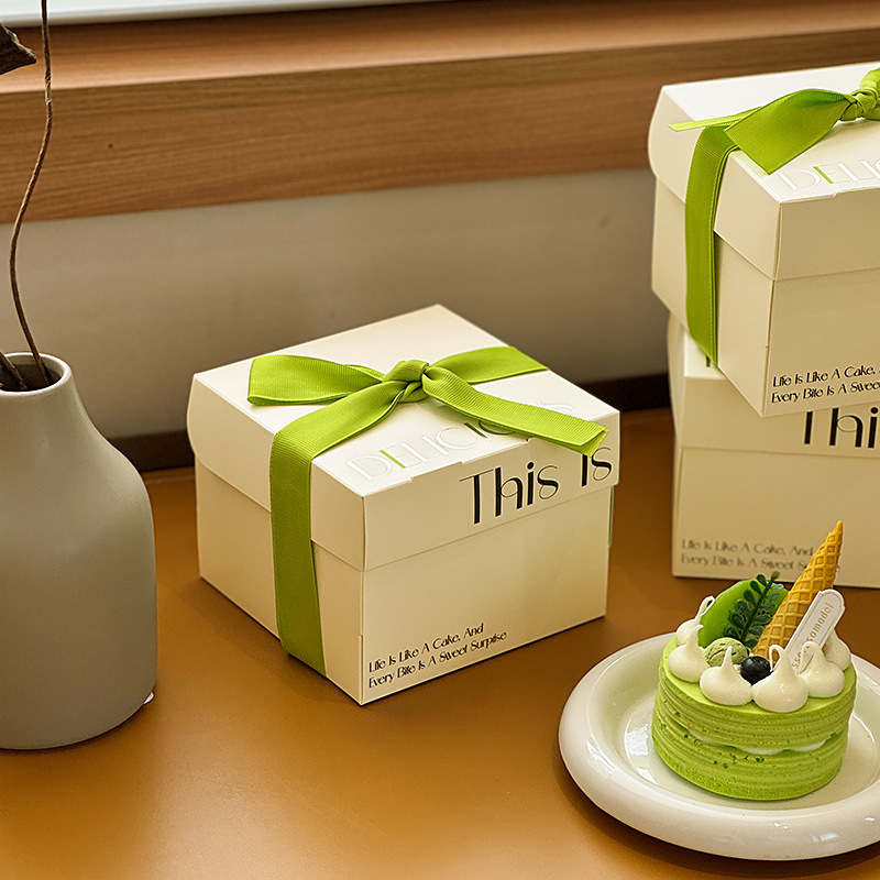 Combo 10 Hộp Bánh Mini 3 Inch In Bạc Nóng – Thiết Kế Sang Trọng Chuẩn “Hot Trend” Người Nổi Tiếng