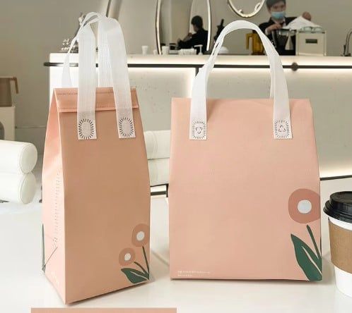 Túi Tote chất liệu vải không dệt đựng trà sữa, thực phẩm, có lớp nhôm cách nhiệt bên trong bền dai, thân thiện môi trường T1893
