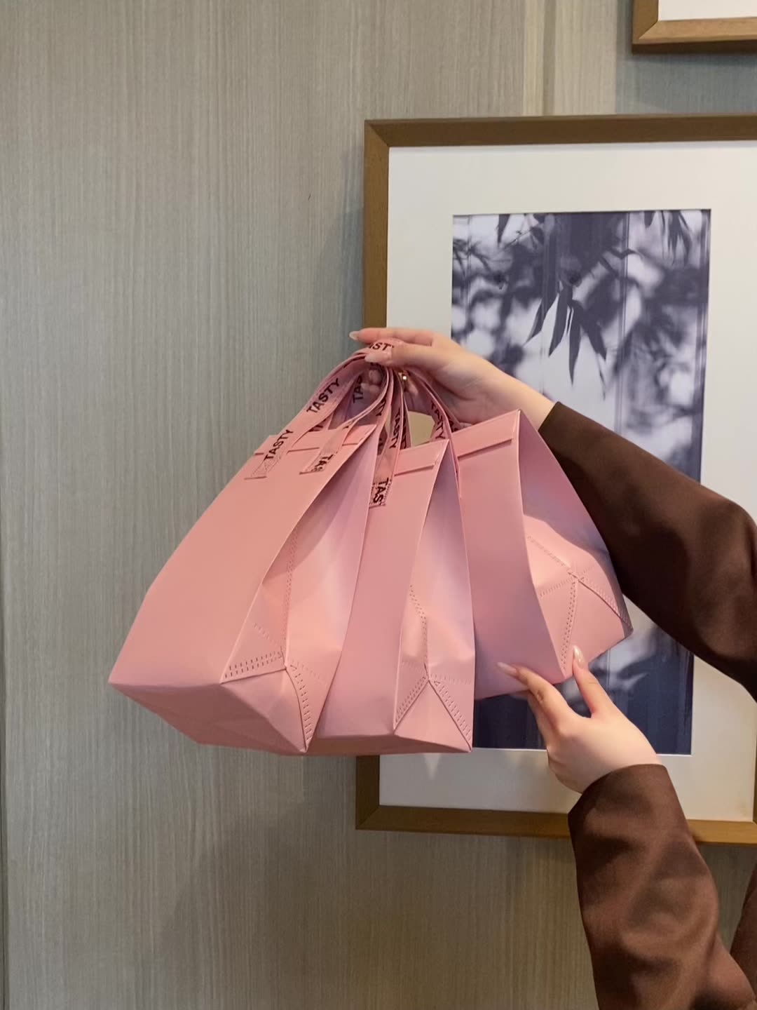 COMBO 50 Túi Tote chất liệu vải không dệt đựng trà sữa, thực phẩm, có lớp nhôm cách nhiệt bên trong bền dai, thân thiện môi trường T1893