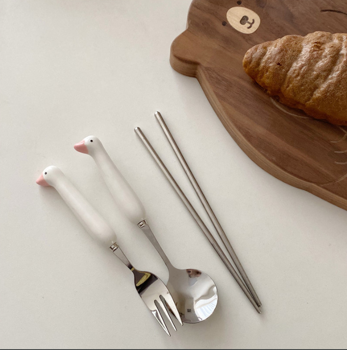 combo 10 Bộ thìa nĩa hình vịt hoạt hình dễ thương, sáng tạo, tiện dụng cho trẻ em, thìa gốm sứ giá trị cao