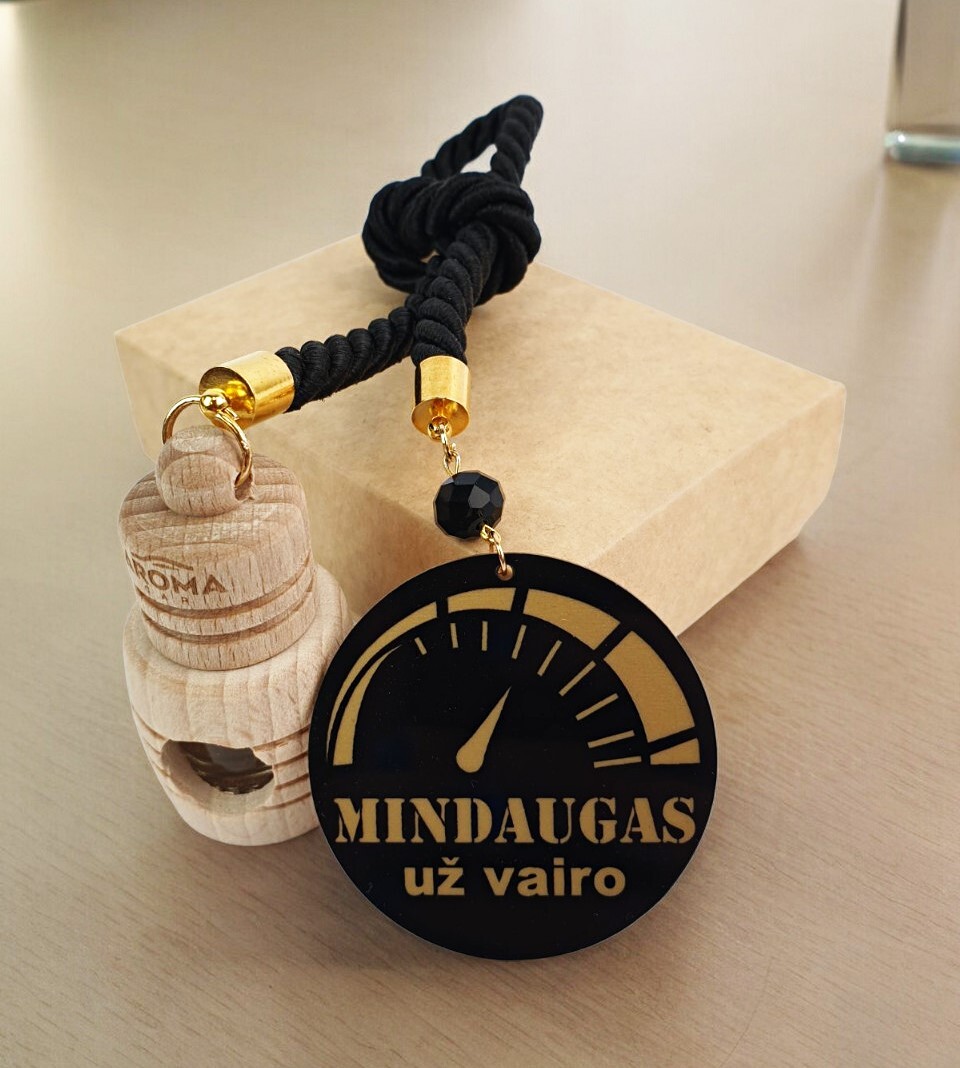 Automobilio pakabukas „Mindaugas už vairo“