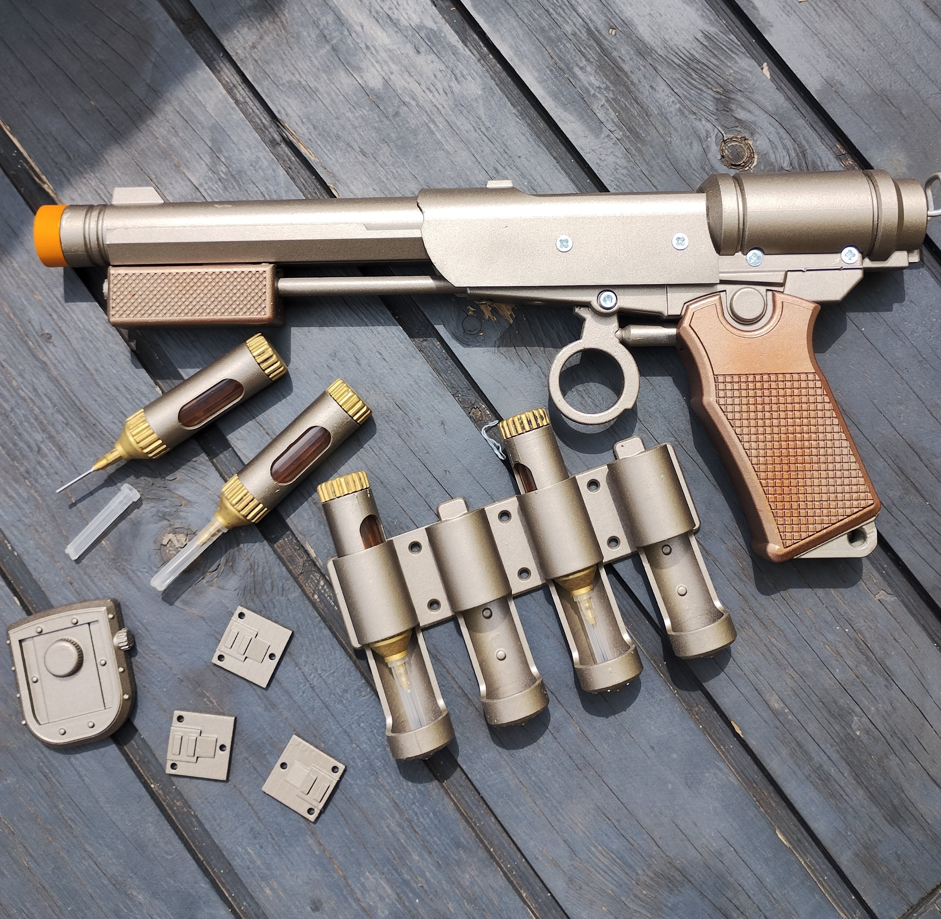 Lucy's  needler pistol.