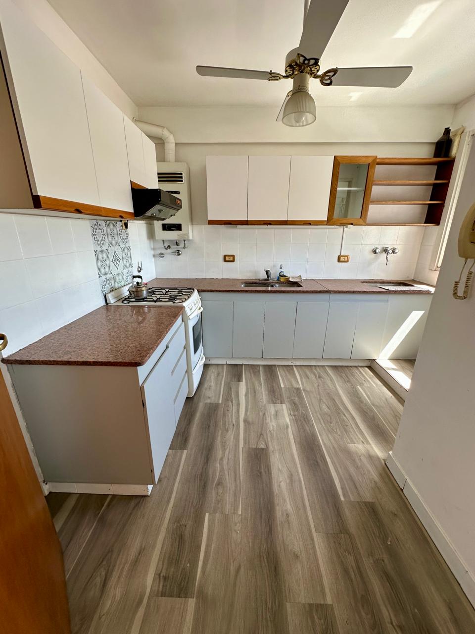 Departamento Alvarado 810