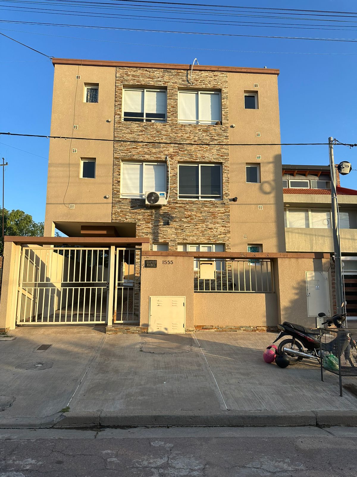 Departamento Ramón y Cajal 1555