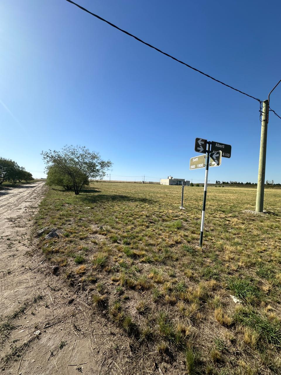 Lote 2850m² Alberti y Satti 