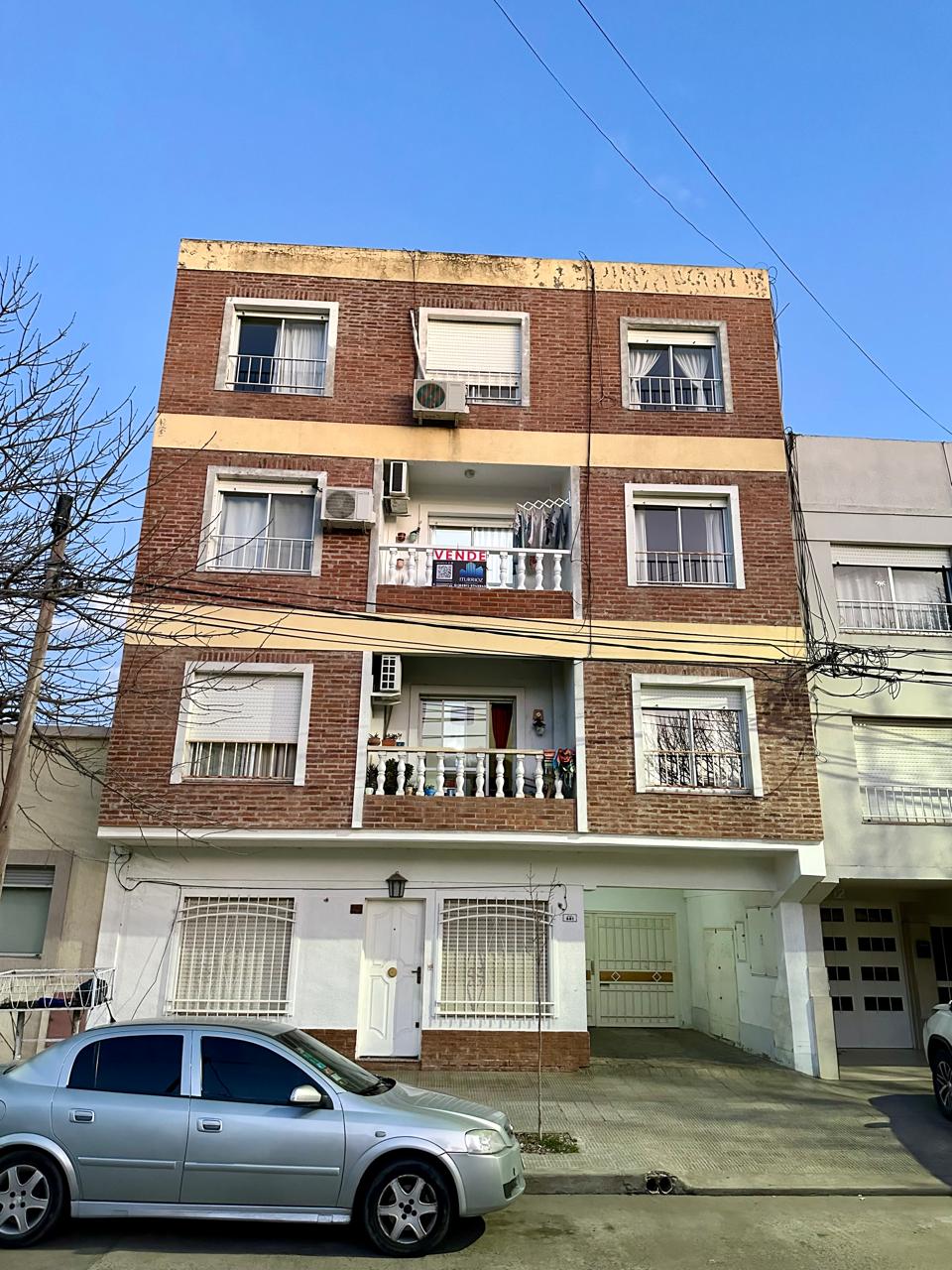 Departamento Caronti 661