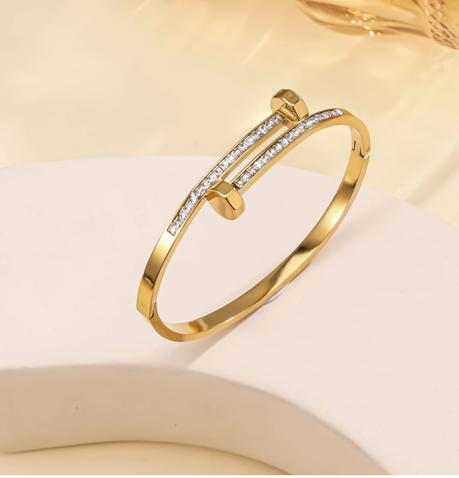 Bracelete dourado Deslumbrante