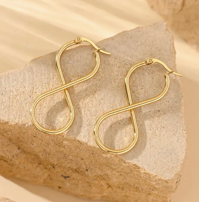 Brincos dourado Infinito Acéya