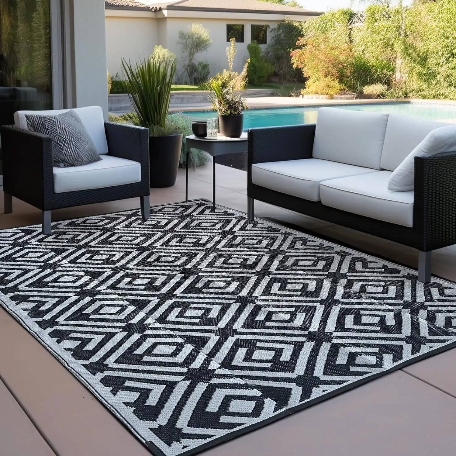 Doppelseitiger Teppich aus Polypropylen für den Außenbereich || Reversible Polypropylene Outdoor Carpet