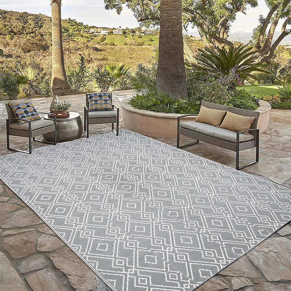 Wendeteppich aus Polypropylen für den Außenbereich || Reversible Polypropylene Outdoor Carpet